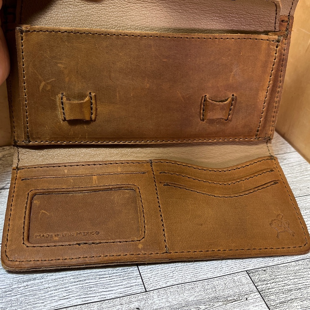 EUC Saddleback Leather Co Trifold Rustic Brown Tobacco Leather Wallet - Picture 10 of 17